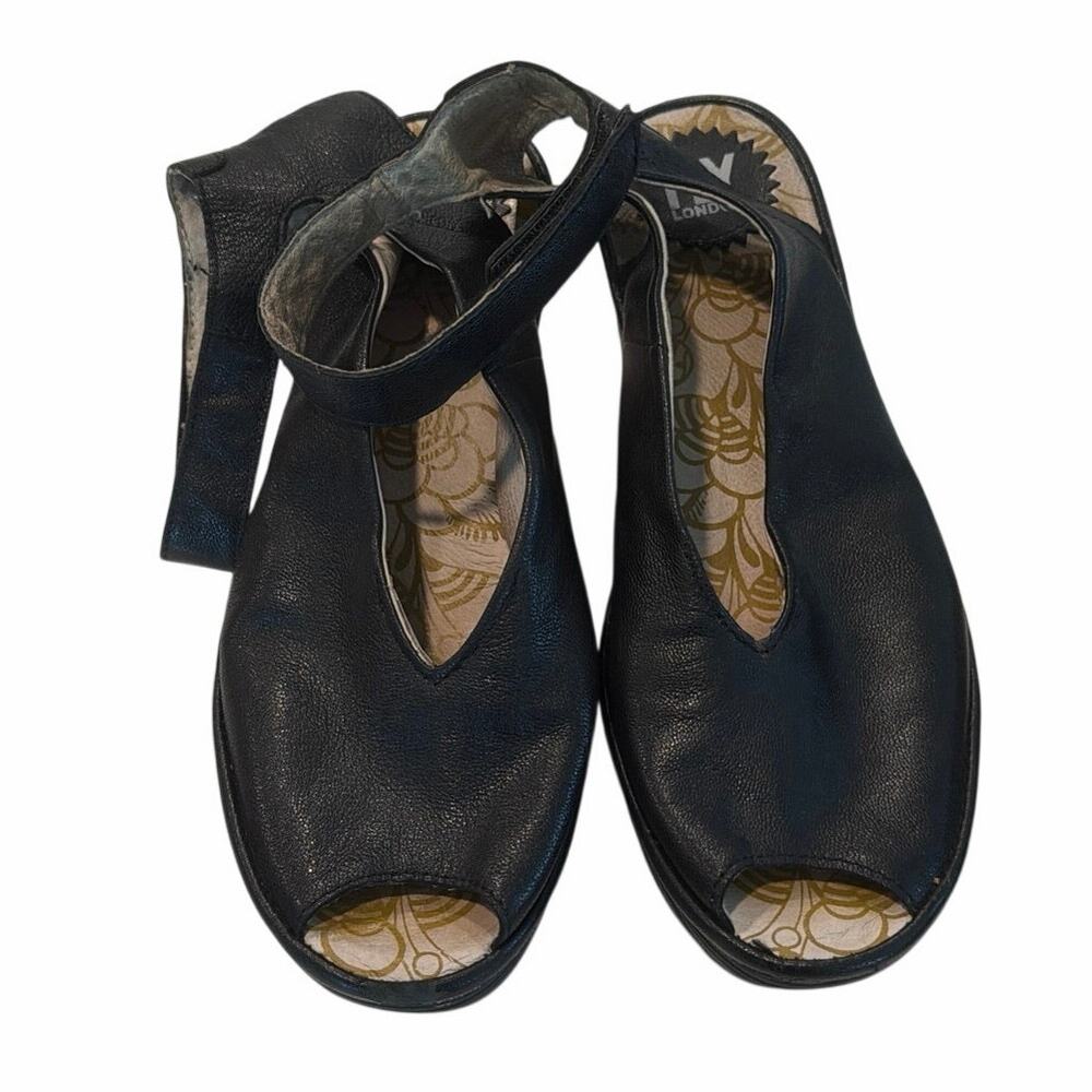 Fly London size 39 US 8-8.5 Yala wedge pump shoes in black - Picture 2 of 4